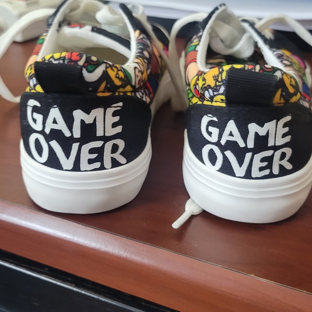 Boys Super Mario's shoes sz1